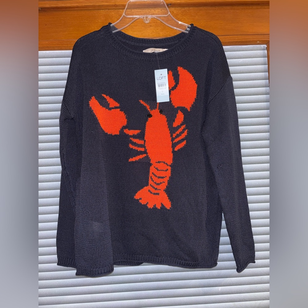 LOFT NWT Crewneck pullover with a large knit/embroidered lobster Sweater Sz SP